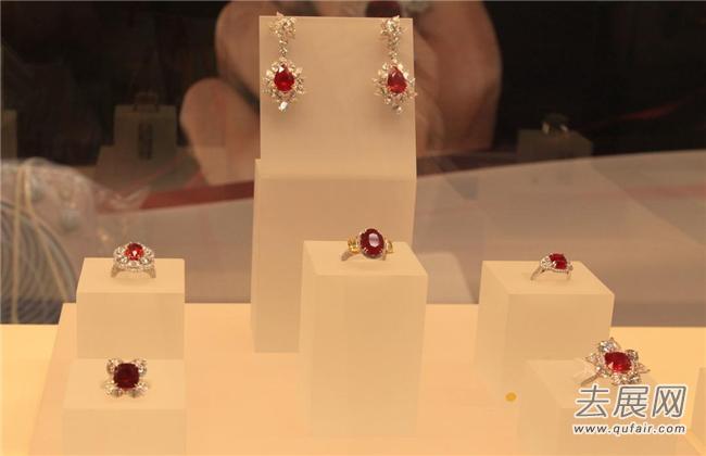 上海珠宝展：中国是世界最大的珠宝消费市场之一