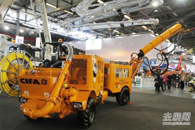 法國工程機械展：中國微型挖掘機“圈粉”無數！