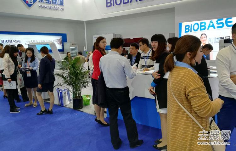 展大国风范,品海派文化!中国进口博览会场馆施工进入“攻坚期” 展大国风范,品海派文化!中国进口博览会场馆施工进入“攻坚期”