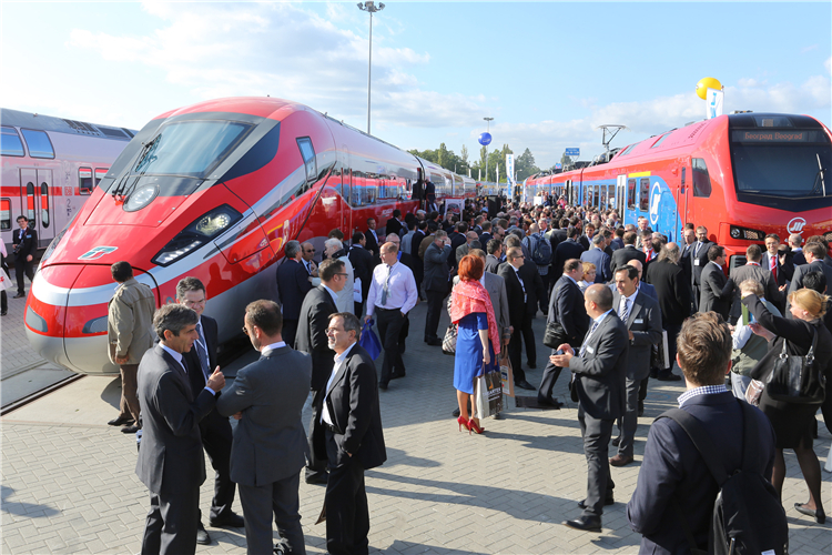 “优质高效的中国铁路”主题展厅亮相柏林轨道交通展