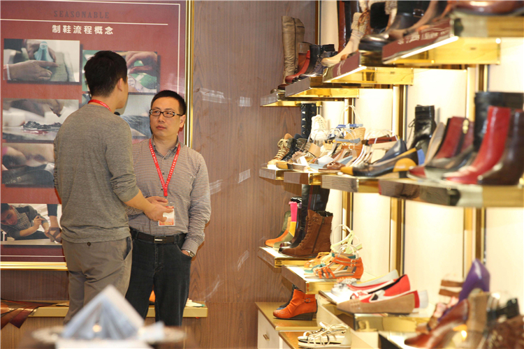 12月，广州鞋展CSF带你拓展中国巨大市场