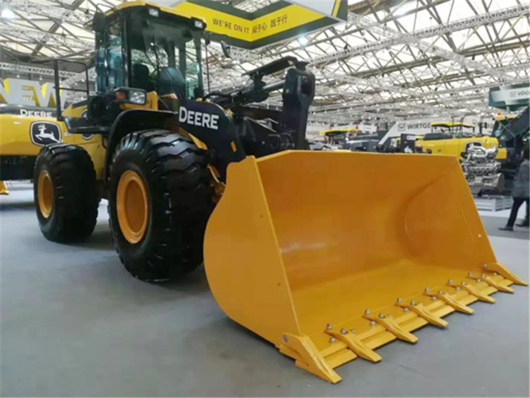 约翰迪尔精彩亮相上海宝马展bauma CHINA 2018！