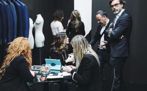 意大利米兰婚纱礼服展览会Sì Sposaitalia Collezioni Italy