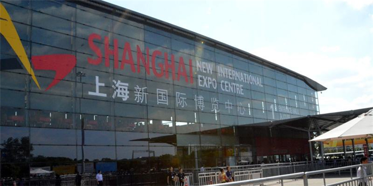 进博会带动效应显著，上海年度经贸展会面积超过1900万平米