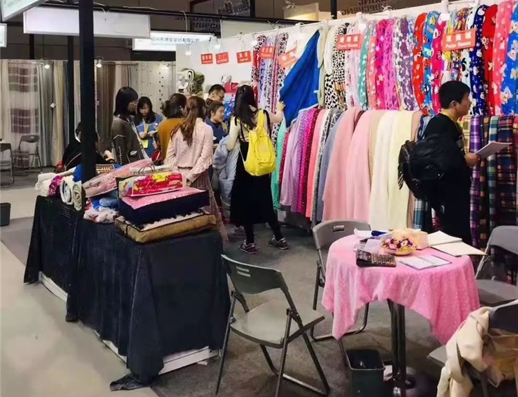 「纺织风云际会」中纺联春季联展上海开幕