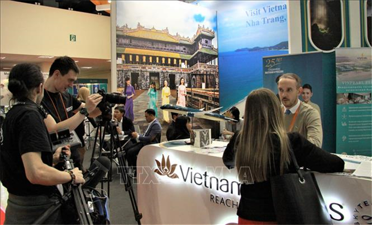 越南旅游总局携当地旅行社亮相俄罗斯旅游展