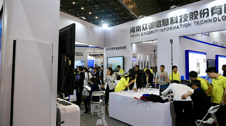 郑州教育展开幕在即,布展工作紧锣密鼓进行中 郑州教育展开幕在即,布展工作紧锣密鼓进行中