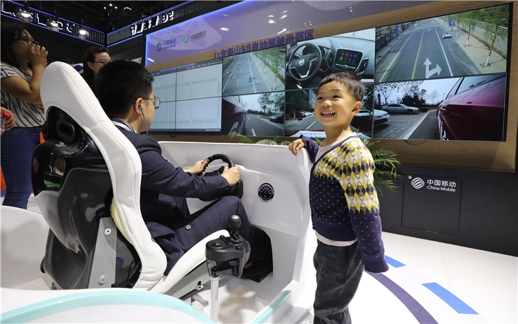 「上海车展」智能化引领新技术潮流