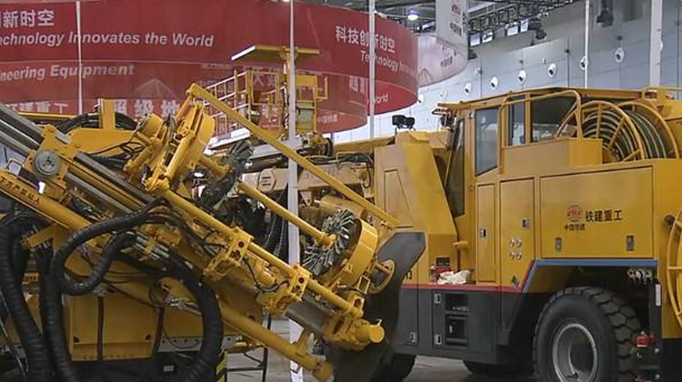 行业巨头齐聚,长沙工程机械展引韩媒关注
