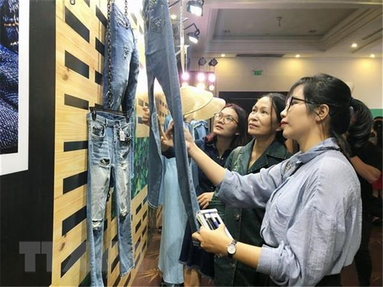 第4届越南专业牛仔面料展在胡志明市拉开序幕