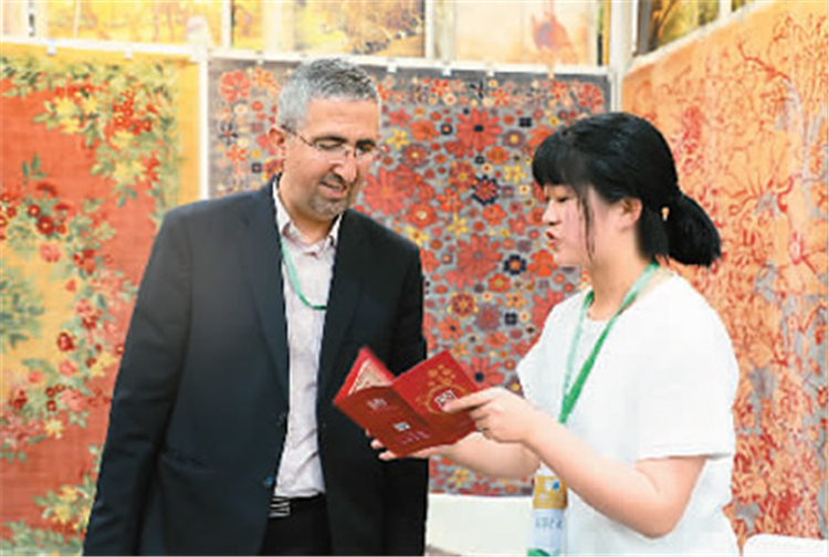 各种'国际级'博览会不断增多，中国会展业影响力日益提升