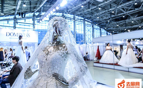 俄罗斯莫斯科婚纱礼服展览会