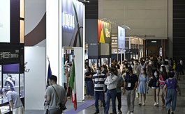 环球买家重临3月香港珠宝展，吸引逾2300家展商参与