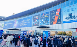 这场展会又火了！25万+观众齐聚上海，汽车产业进入新战局