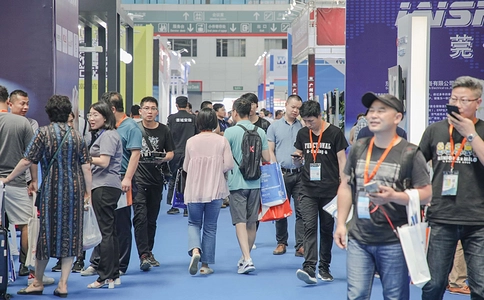 青岛国际缝制设备展览会QISMA(现场照片)1