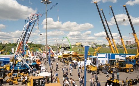 俄罗斯莫斯科工程机械宝马展览会