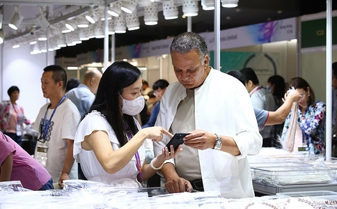 香港珠宝首饰展览会Jewellery & Gem(现场照片)14
