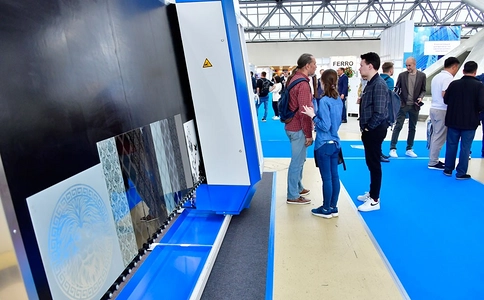 俄罗斯莫斯科玻璃展览会World of Glass(现场照片)10