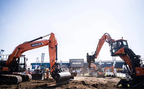 英国工程机械展览会PLANTWORX(现场照片)4