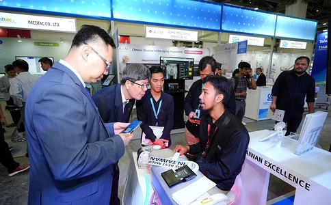新加坡医疗用品展览会MEDICAL FAIR ASIA (现场照片)9