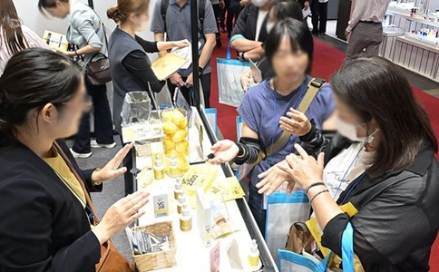 日本大阪化妆品展览会COSME Week(现场照片)6
