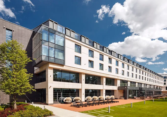 华沙希尔顿逸林酒店及会议中心